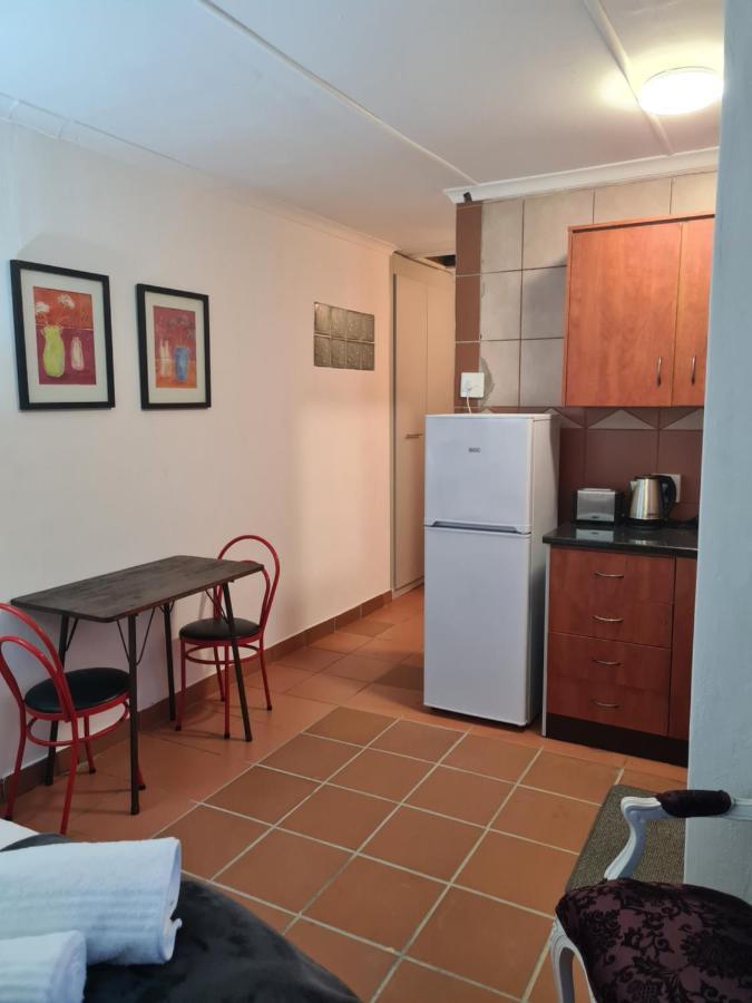 Indaba Manor On 413 Owen Ellis Dr Hotel Port Edward Exterior foto